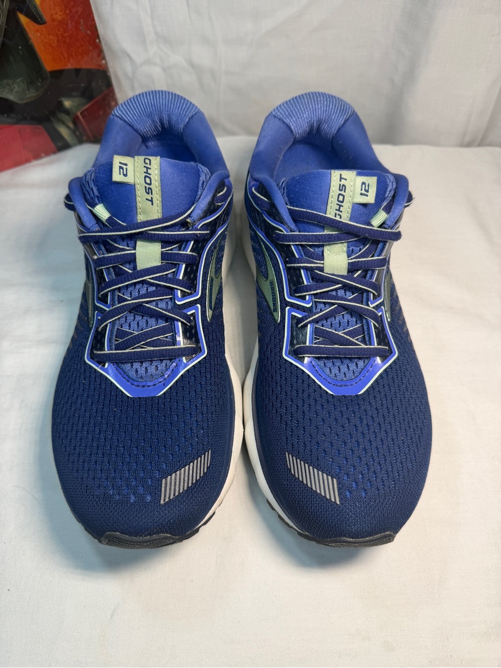 Ost Men’s Athletic Running Shoes in Navy Blue and Light Green